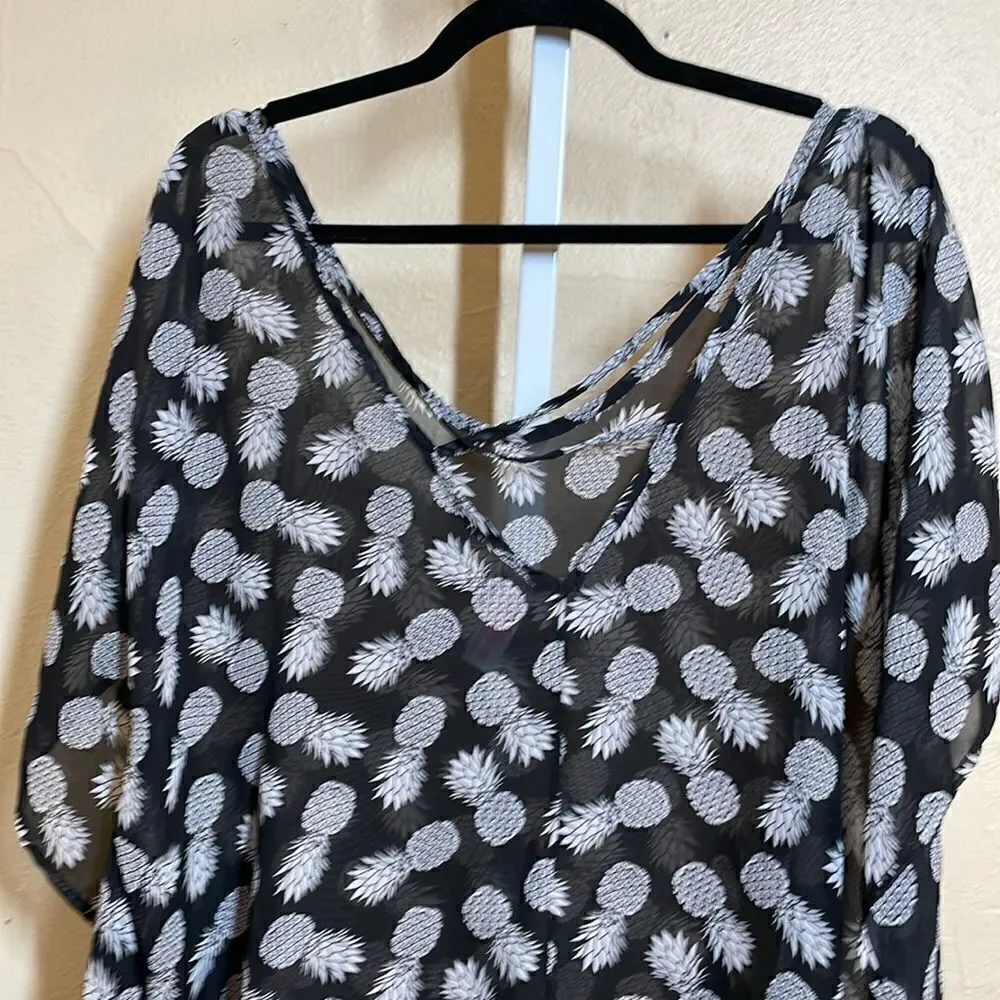 No Boundaries Pineapple Print Kaftan Shawl size XL Black & White semi sheer